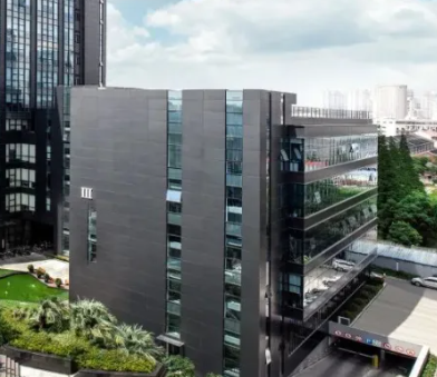 佛山市鸿门开门业室内套装门产品型号与规格参数对比分析